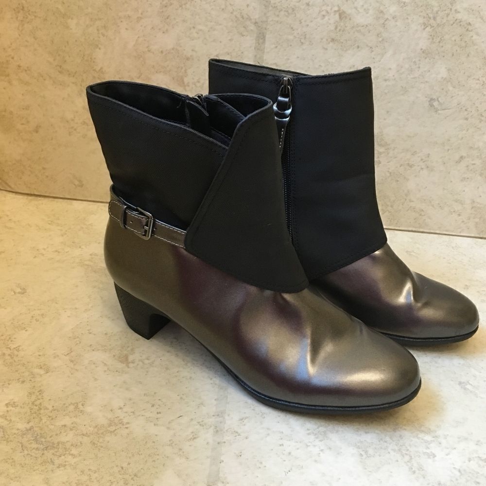 ‎NEW WITHOUT TAGS SOFTWALK PUDDLES ANKLE BOOTS